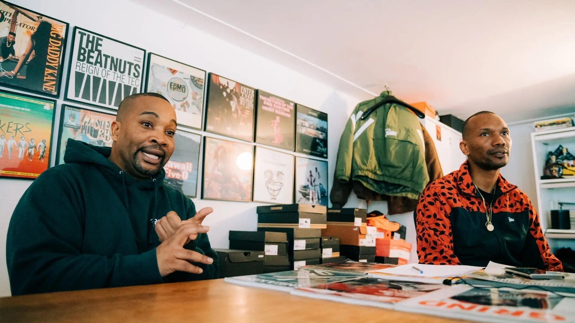 Edson & Tim Sabajo  Kicks On The Pitch - Patta